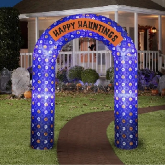 Gemmy Other - Brand New Gemmy Halloween Inflatable Archway with Lights